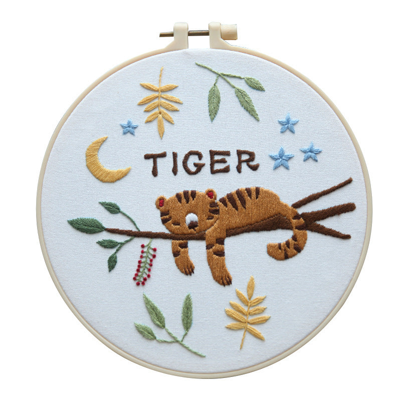 Animal embroidery wall art kit with bamboo stretch option