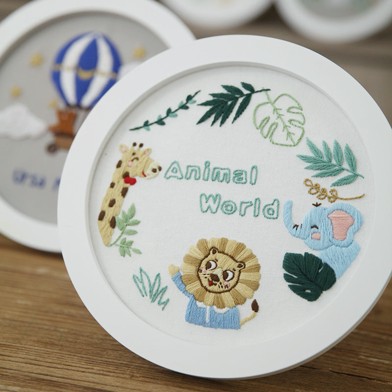 Animal embroidery wall art kit with bamboo stretch option