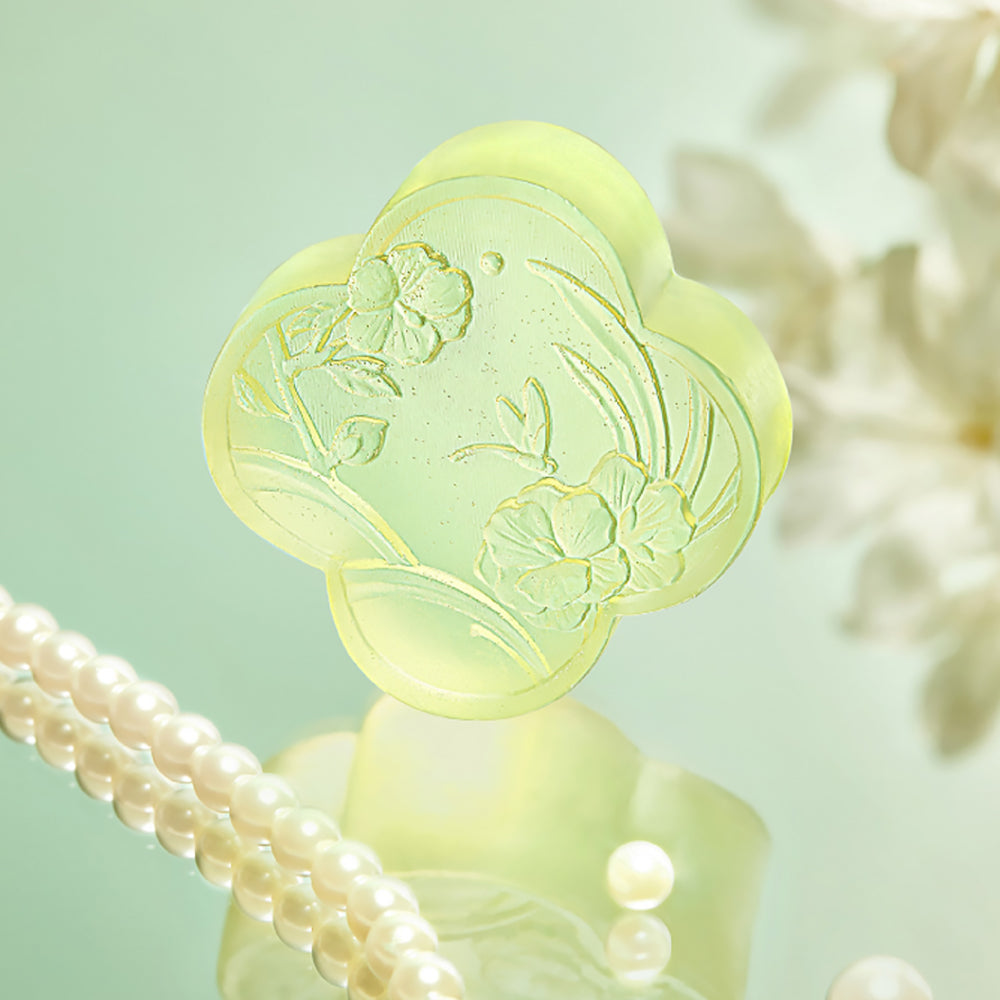 Birthday Gifts for Her: 'Immortal Grass Beauty' Essential Oil Soap-4