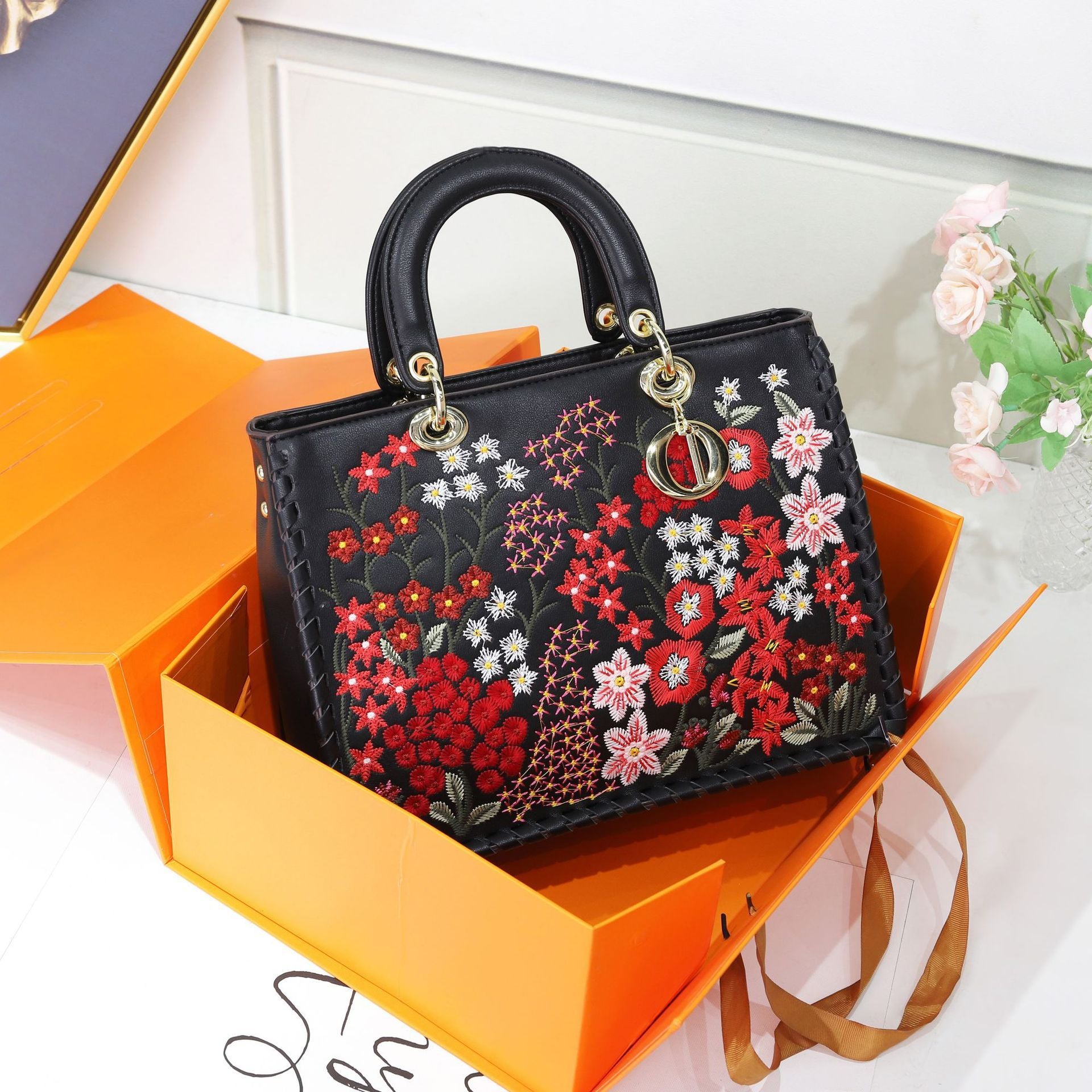 Hand-held Messenger Embroidery Ladies Bag