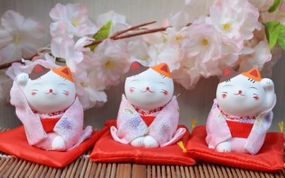 Mini cute Japanese kimono lucky cat ornaments car decoration