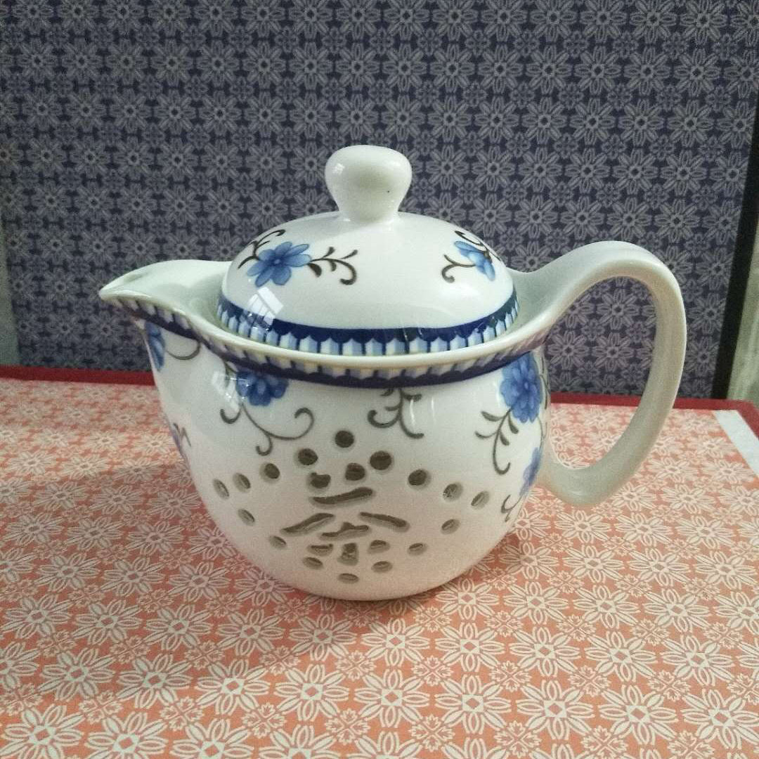 Jingdezhen Large Blue And White Teapot, Ceramic Kung Fu Tea Set