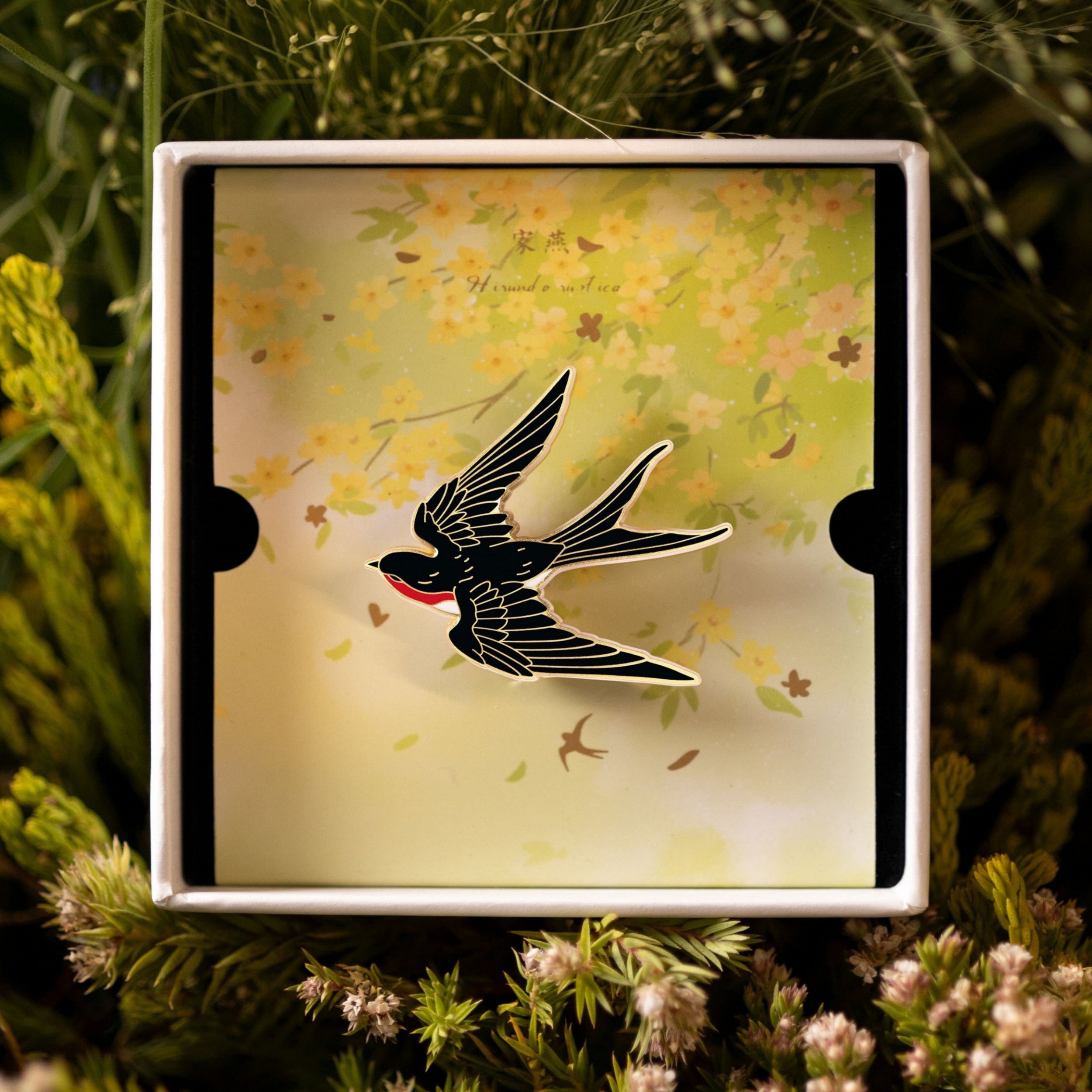 Swallow Couple Brooch Exquisite and High-End Pin