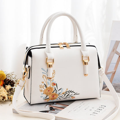 Pillow Bag Female Autumn New Fashion Embroidered Handbag Korean Style Simple One-Shoulder Messenger Bag