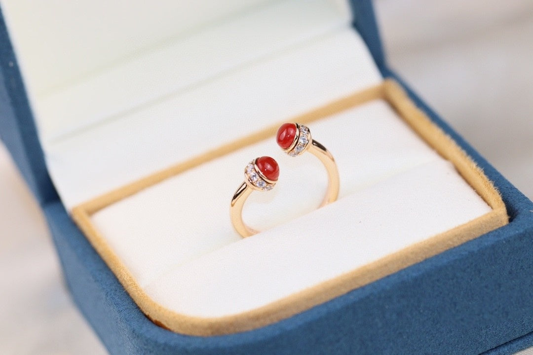 Golden Green Malachite Carnelian Transfer Beads Come And Turn  Ring