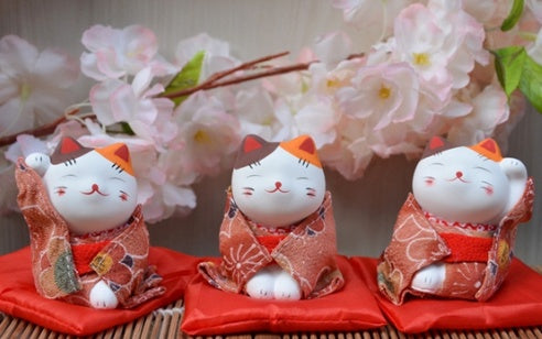 Mini cute Japanese kimono lucky cat ornaments car decoration