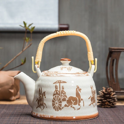 Ceramic teapot for restaurant hotel