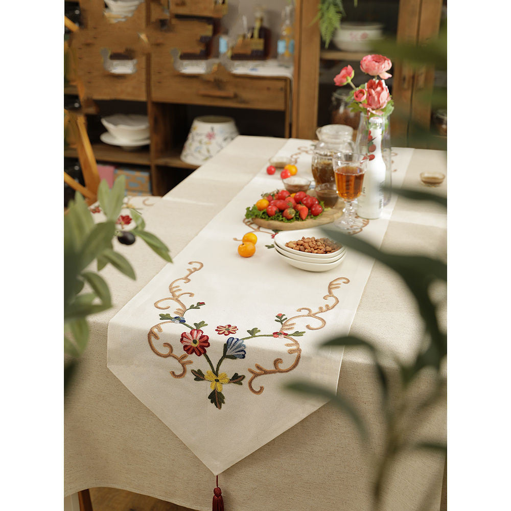 Handmade Embroidered Pastoral Style Embroidered Table Flag