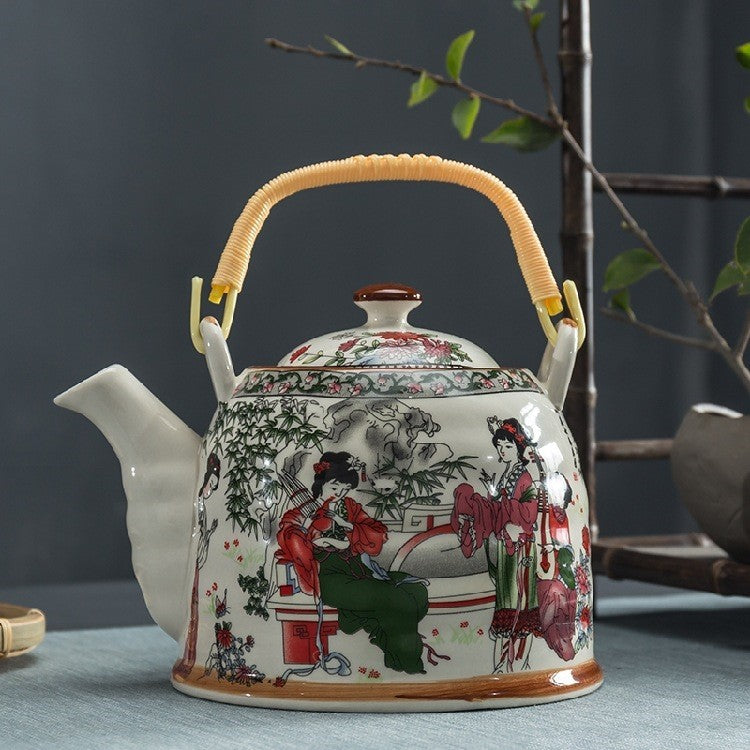 Ceramic teapot for restaurant hotel