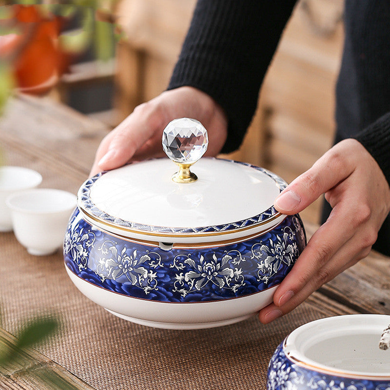 Office Home Living Room Coffee Table Blue And White Porcelain Vintage Ceramic Ashtray With Lid