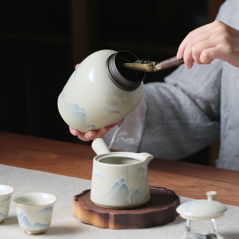 Hand Painted Landscape Tea Pot Underglaze Sealed Ceramic Tea Container