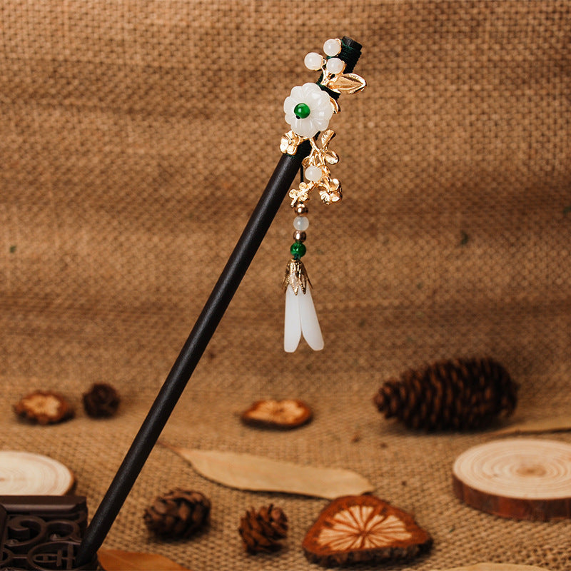 Magnolia Flower Hairpin Ancient Style Ebony Hairpin Fringed Step-shaking Hairpin