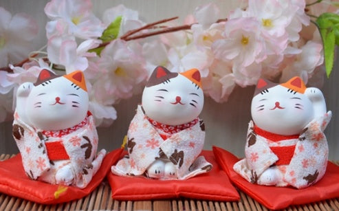 Mini cute Japanese kimono lucky cat ornaments car decoration