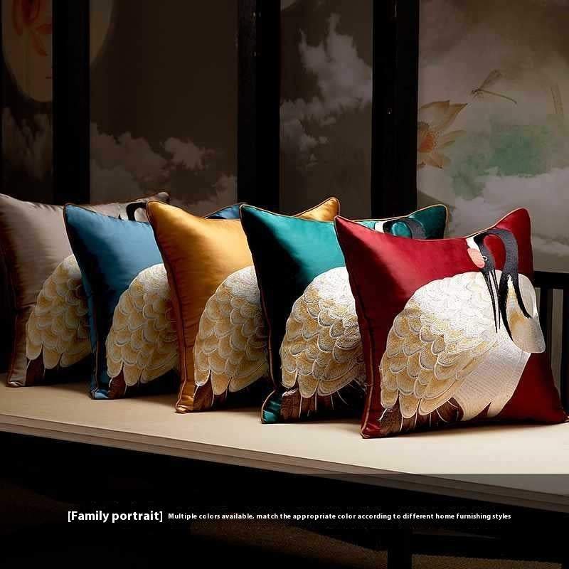 Chinese classical hand-embroidered pillowcase