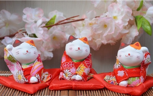 Mini cute Japanese kimono lucky cat ornaments car decoration