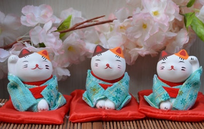 Mini cute Japanese kimono lucky cat ornaments car decoration