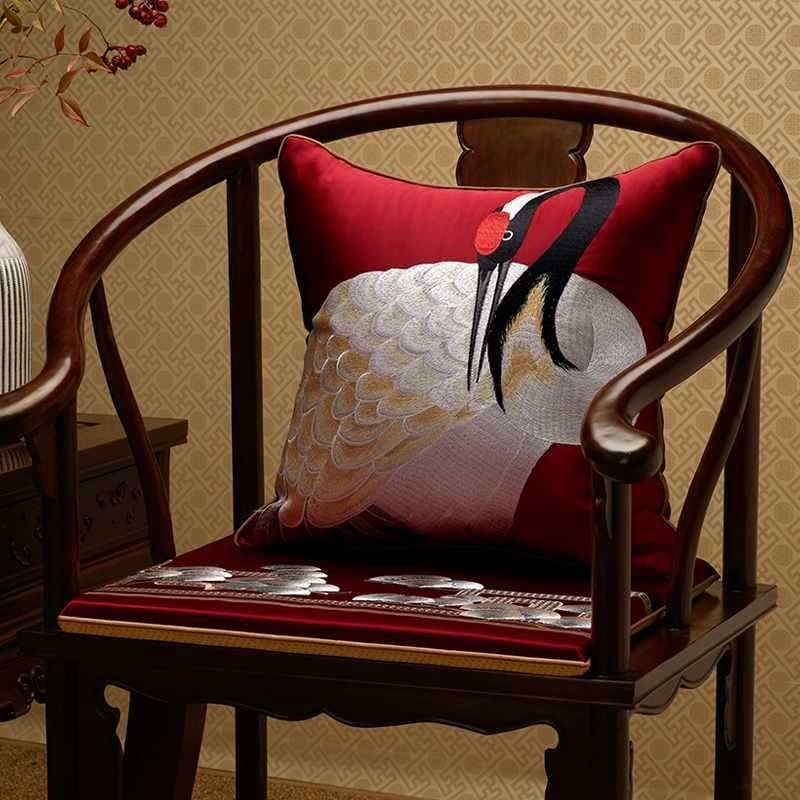 Chinese classical hand-embroidered pillowcase