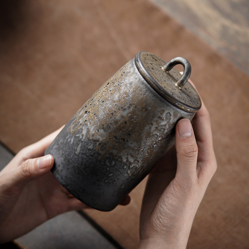 Taobei  Gilt Black Pottery Tea Storage Jar