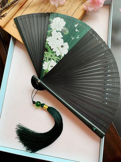 Chinese Style Auspicious Clouds And Ruihe Ancient Style Folding Fan