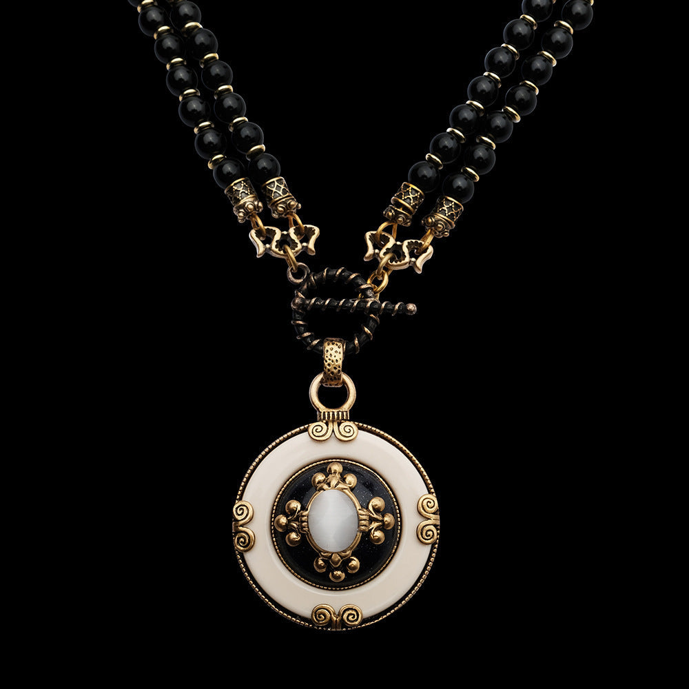 Bee necklace with copper chain and agate beads