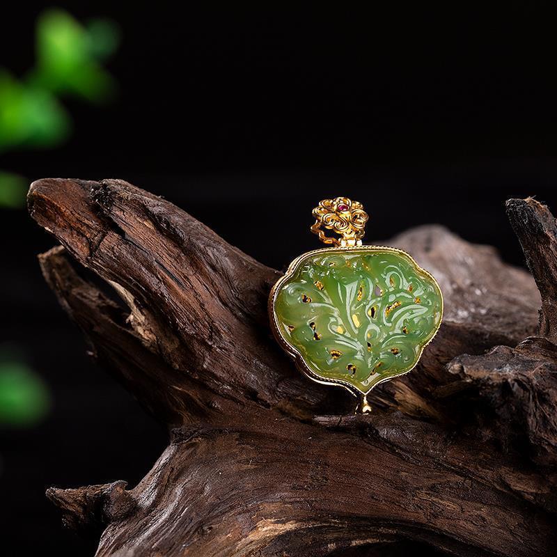 New Jade Heart-shaped Gawu Box Necklace