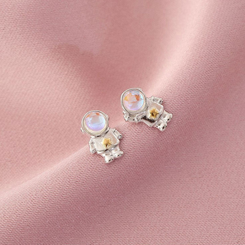 Chinese Star Astronaut 925 Sterling Silver Stud Earrings Special Design Sense Of Small Female Ins Trend