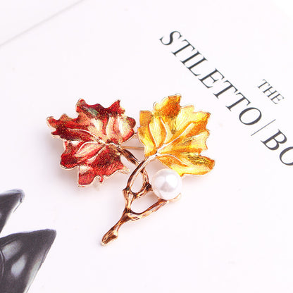 Oil painting maple leaf brooch