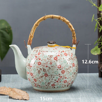 Ceramic teapot for restaurant hotel