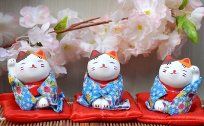 Mini cute Japanese kimono lucky cat ornaments car decoration