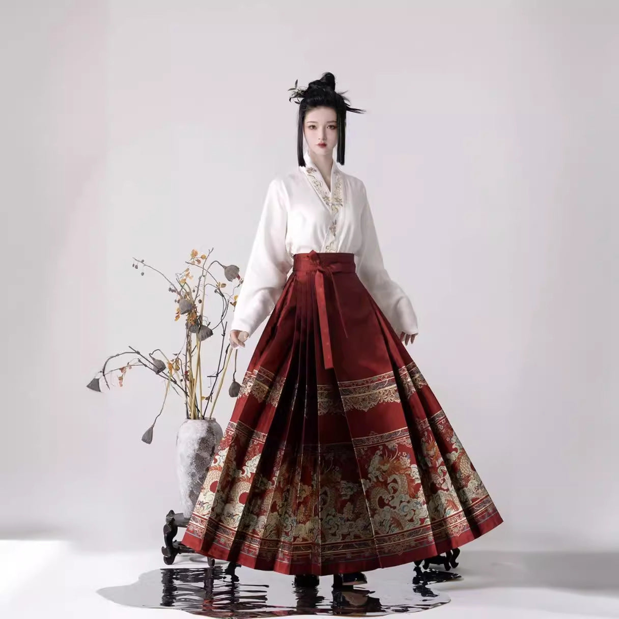 Su Yu Huashang "Dragon Treading Snow" Ming Ma Face Skirt Imitation Makeup Flower Hanfu Women's Aircraft Sleeve New Year's Autumn and Winter Set