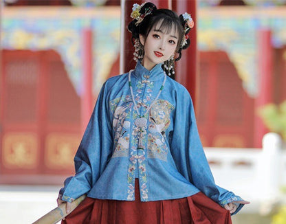 Ming Dynasty women's Hanfu new style full set of horse-faced skirt stand-up collar and mid-sleeved jacket