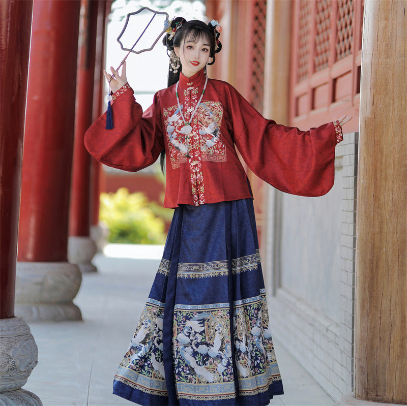 Ming Dynasty women's Hanfu new style full set of horse-faced skirt stand-up collar and mid-sleeved jacket