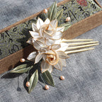 Flower hairpin with pearl and gold antique design