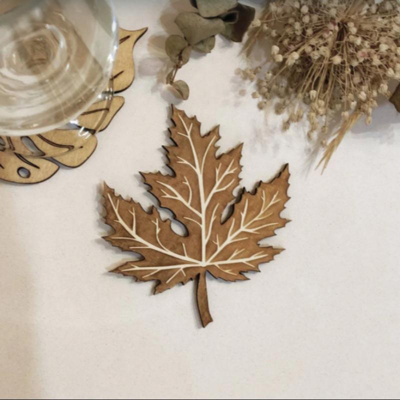 Hollow Leaves Wooden Coaster Kitchen Anti-scald Non-slip Placemat Dining Table