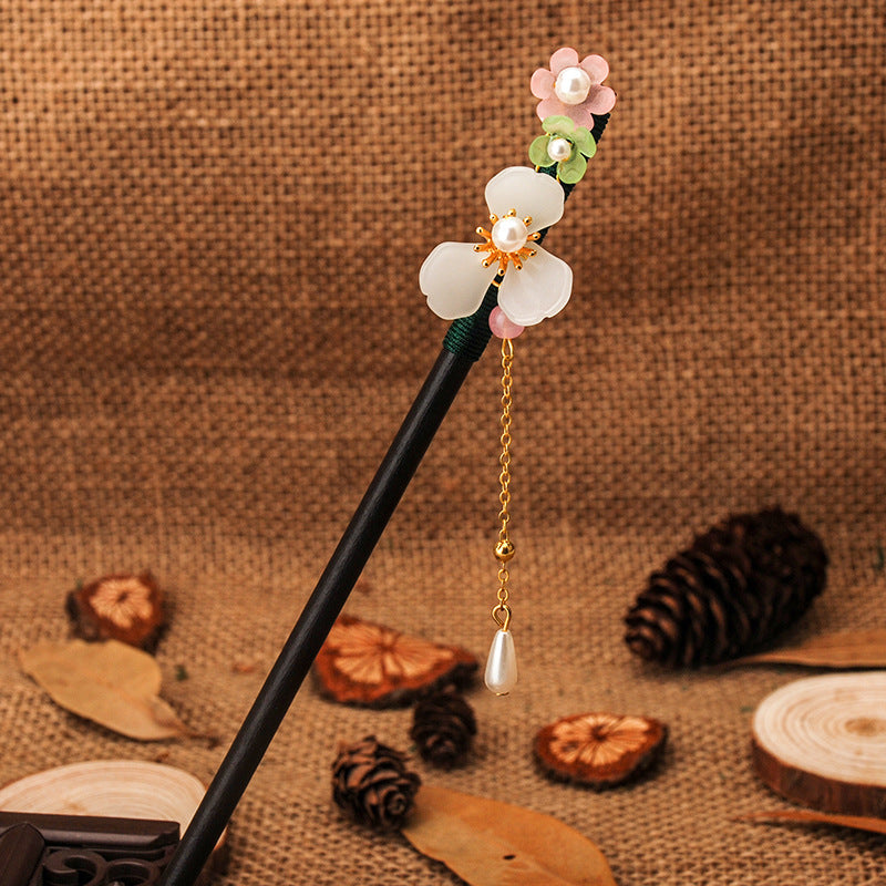 Magnolia Flower Hairpin Ancient Style Ebony Hairpin Fringed Step-shaking Hairpin