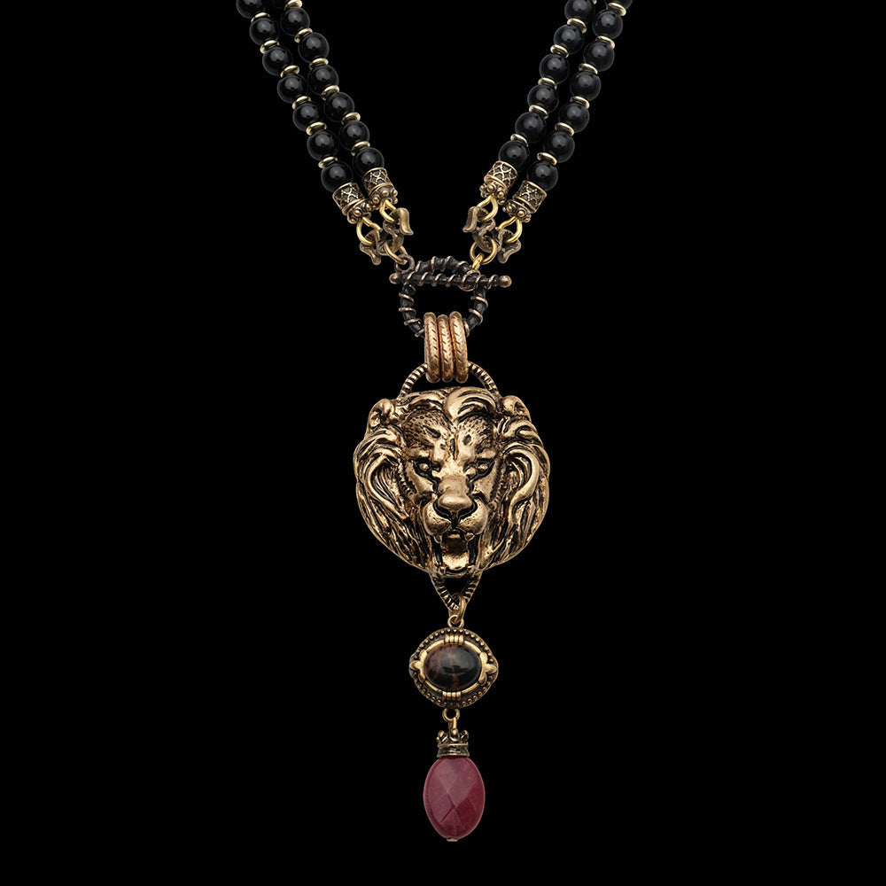 Bee necklace with copper chain and agate beads
